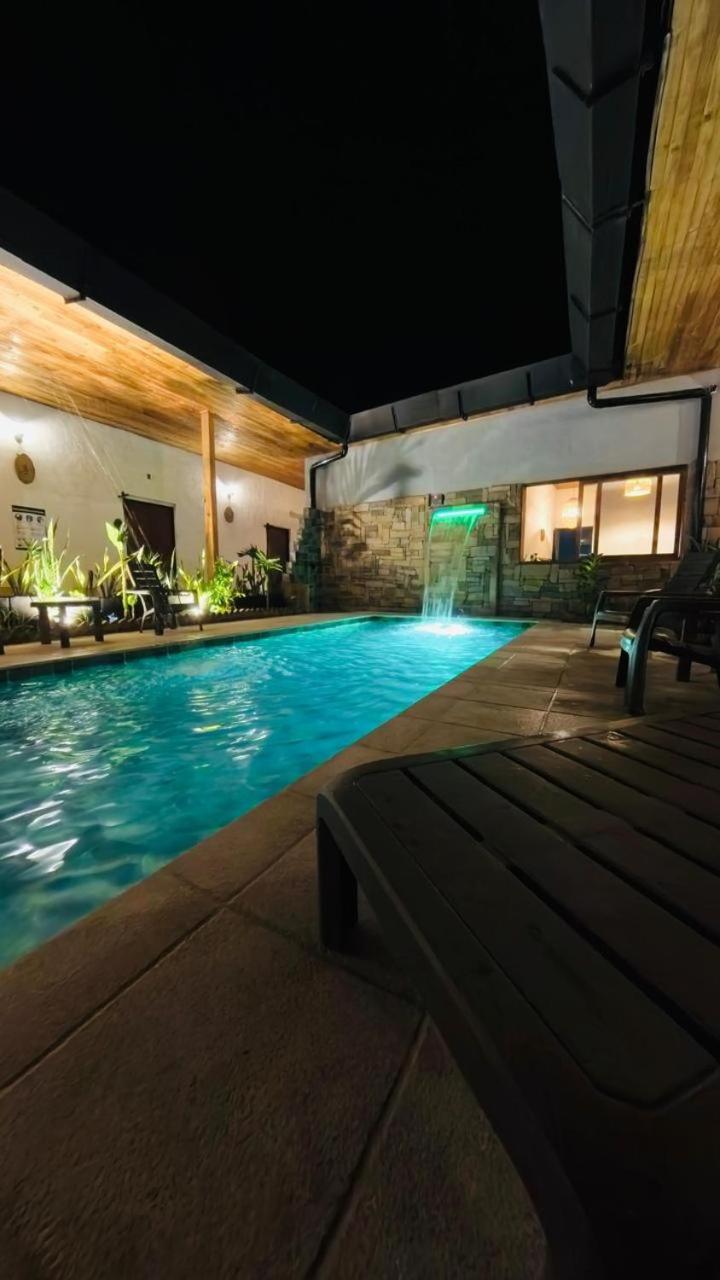 Utica Hotel Alcazar Real מראה חיצוני תמונה